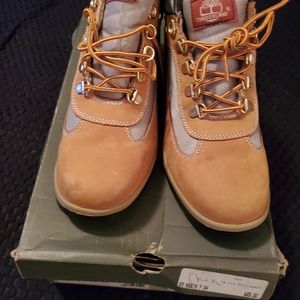 Junior timberland
